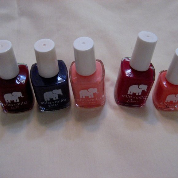 SET OF (5) ELLA + MILA NAIL POLISHES